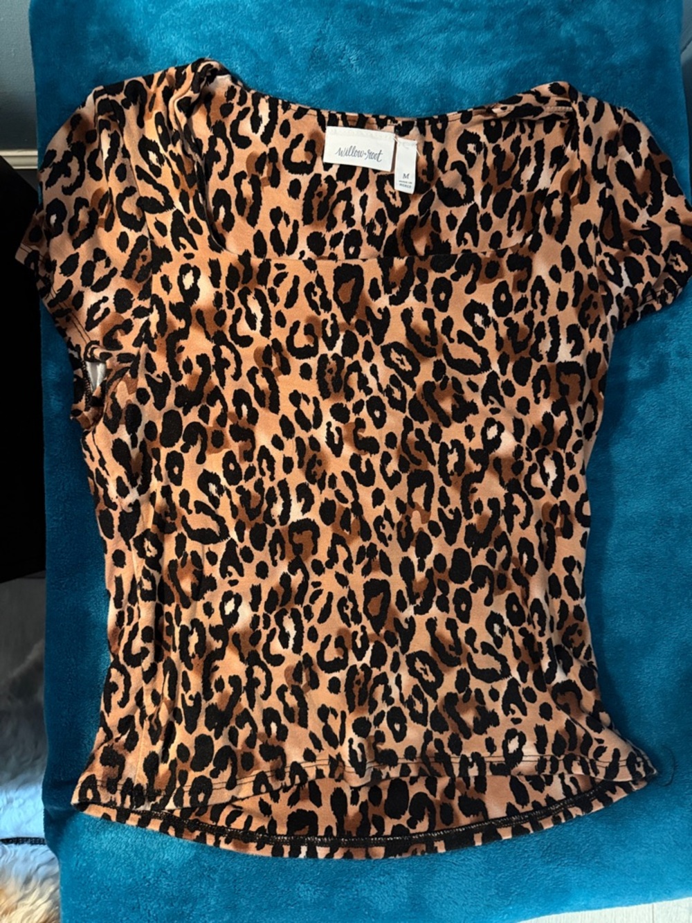 BKE Leopard Print Short Sleeve Tee - Tan and Black